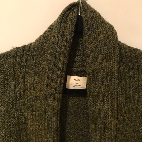 Green knit Urban Outfitters cardigan - Picture 2 of 3